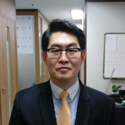 장창근